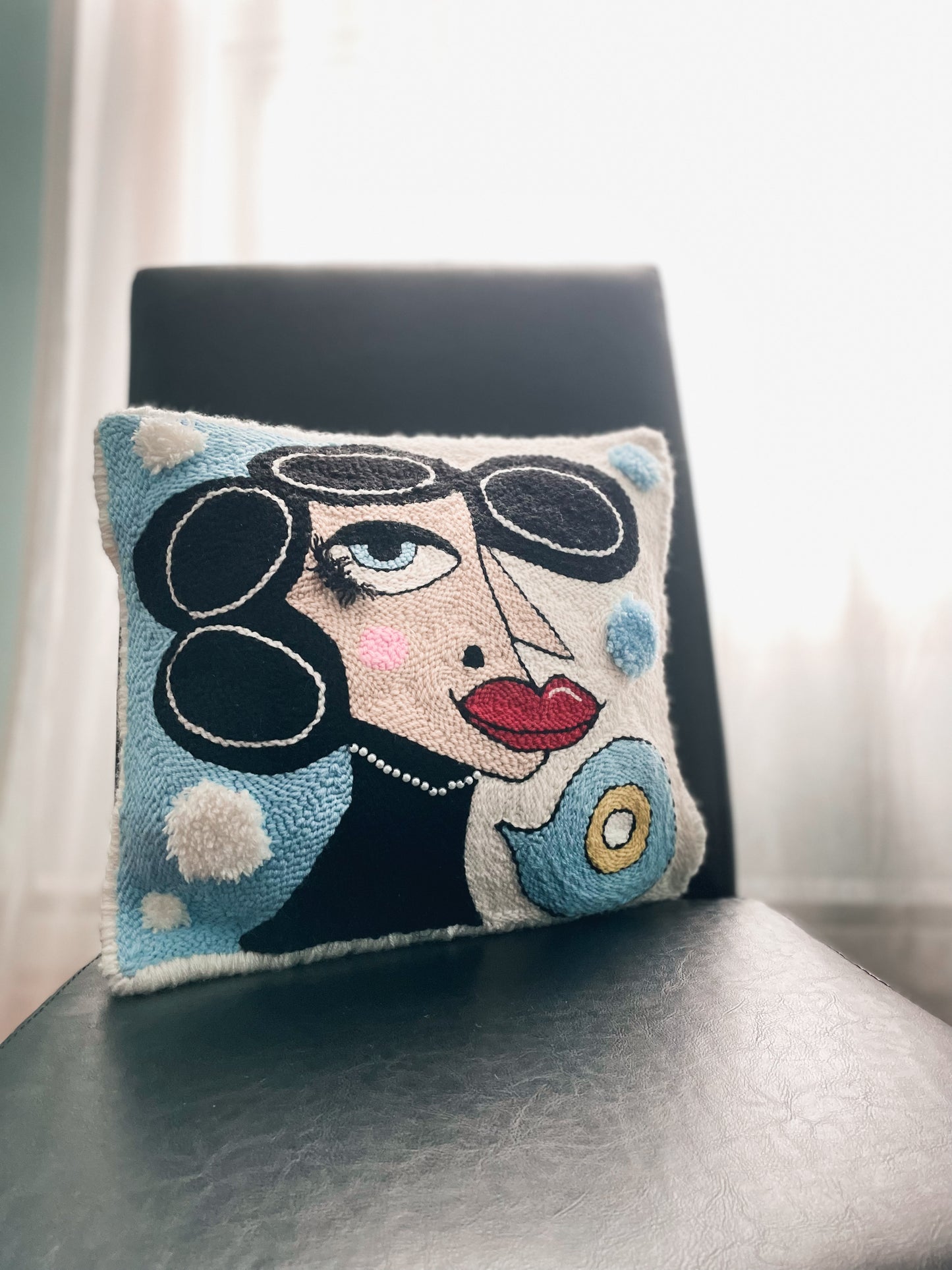 Miss Marilyn - Decorative Cushion - Punch needle - Abstract Art