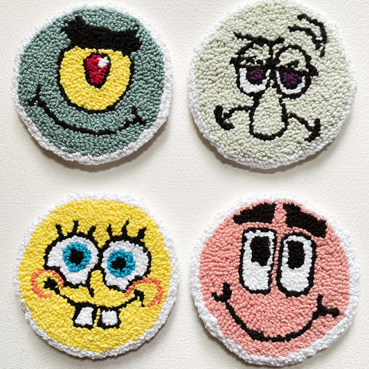 Ensembles de sous-verres faits à la main - Punch needle sur tissu canvas récupéré - Inspirés de dessins animés