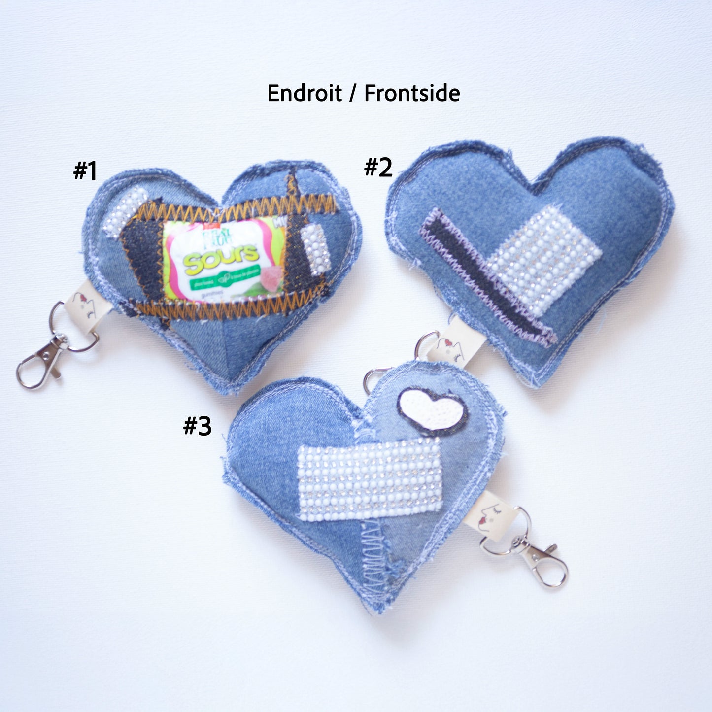 Portes-clés éco-chic en forme de cœur - Glamour - Accessoire stylé - Denim surcyclé - Bag Charms.