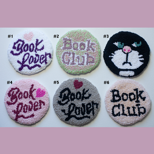 Sous-verres faits à la main - Punch needle sur tissu canvas récupéré - Bookish style