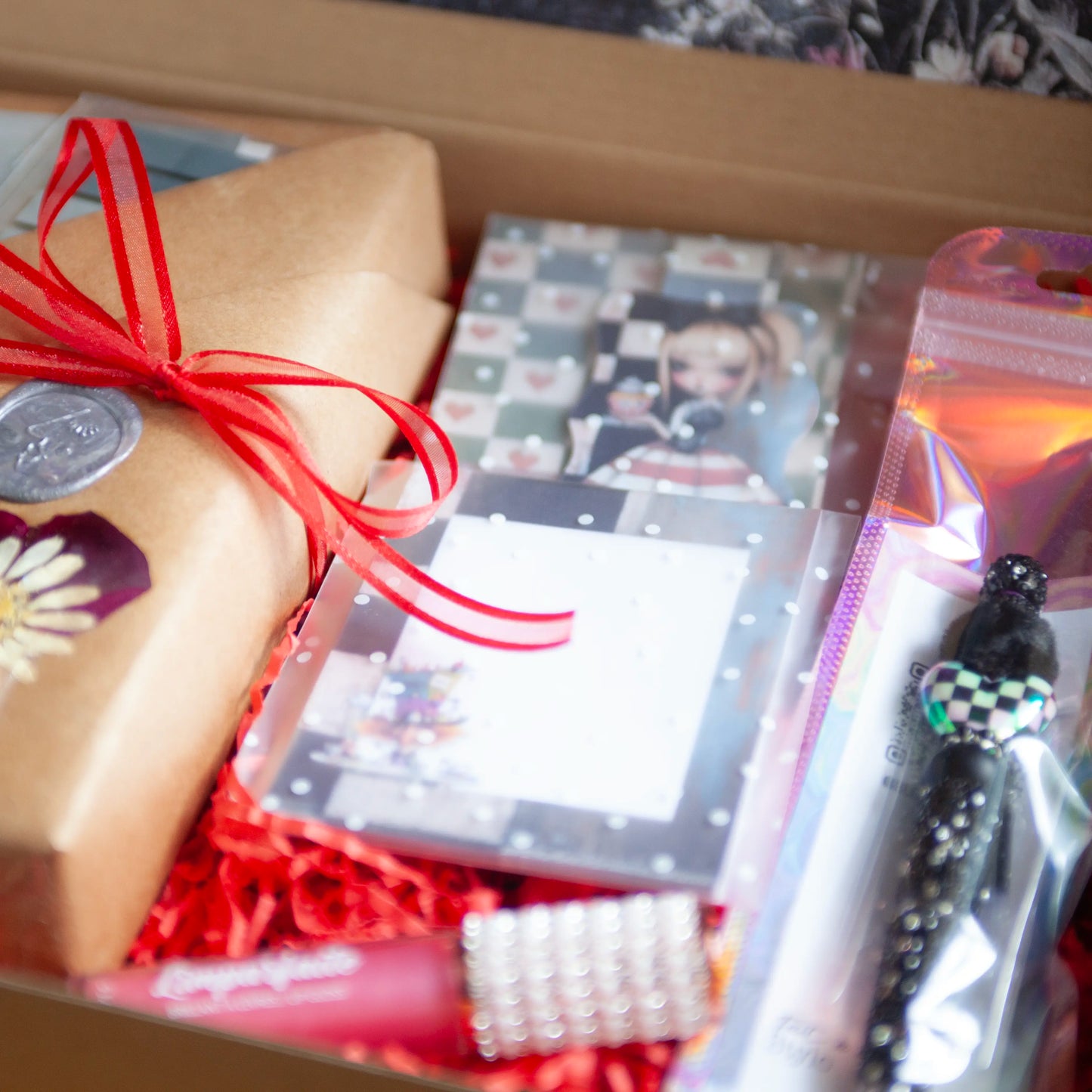 ALICE IN BOOKLAND - DARK ROMANCE EDITION 18+ (FRENCH) - Limited-edition themed box