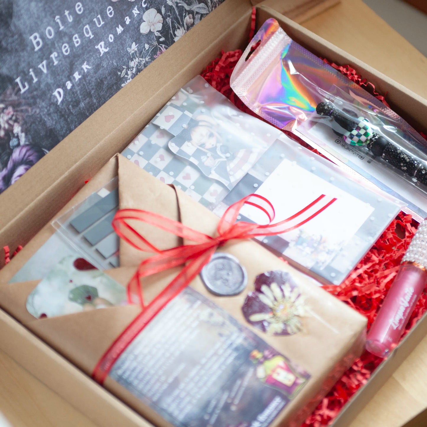 ALICE IN BOOKLAND - DARK ROMANCE EDITION 18+ (FRENCH) - Limited-edition themed box