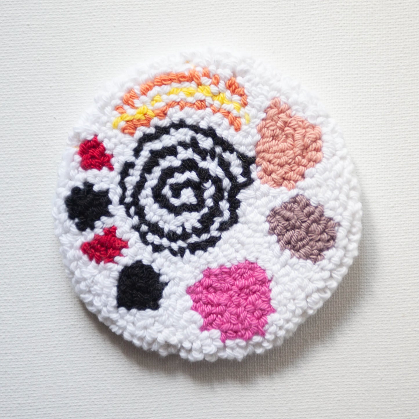 Sous-verres faits à la main - Punch needle sur tissu canvas récupéré