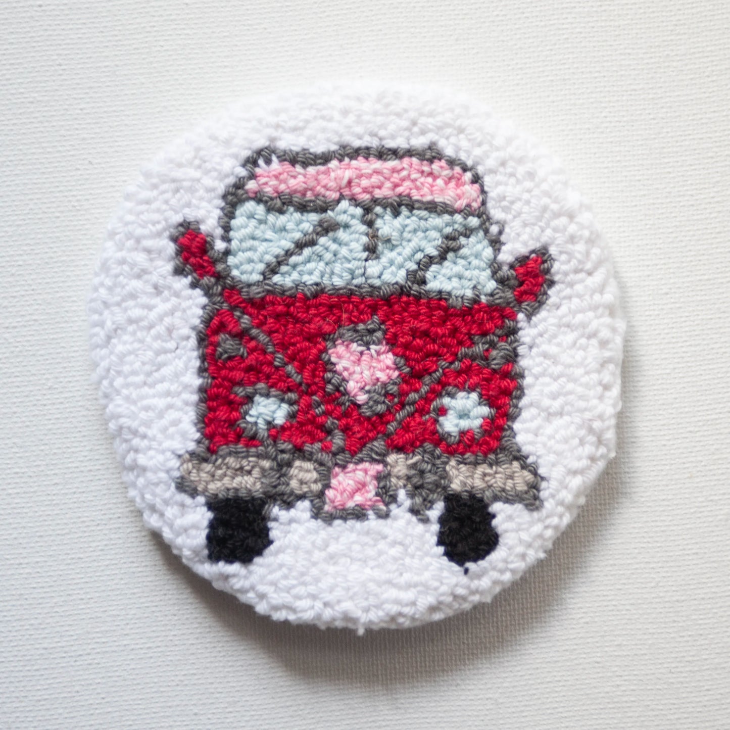 Sous-verres faits à la main - Punch needle sur tissu canvas récupéré