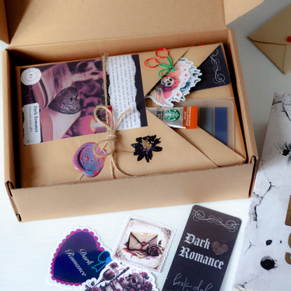 Blind date avec un livre — Abonnement Mensuel - Rendez-vous Livresque Douceur & Découvertes - Auteurs Canadiens & Européens - Adulte